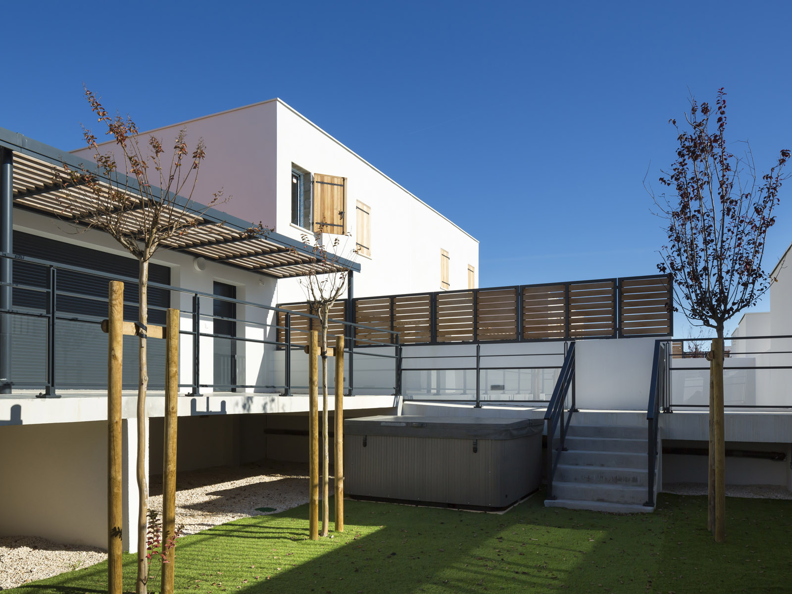 Villas neuves F3 et F4 avec jardins, garages et parkings