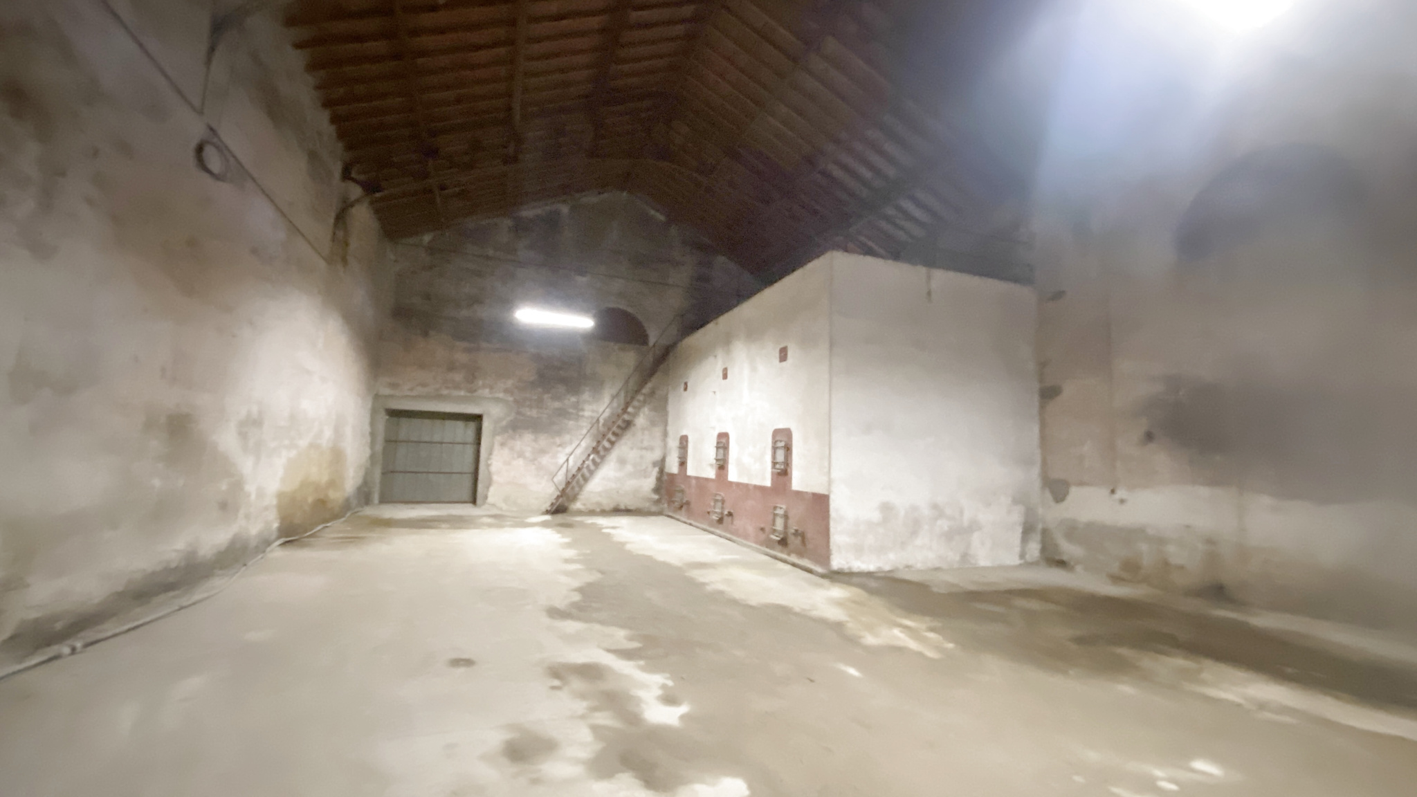 Image_, Entrep&ocirc;t, Lunel, ref :ENTREPOT34