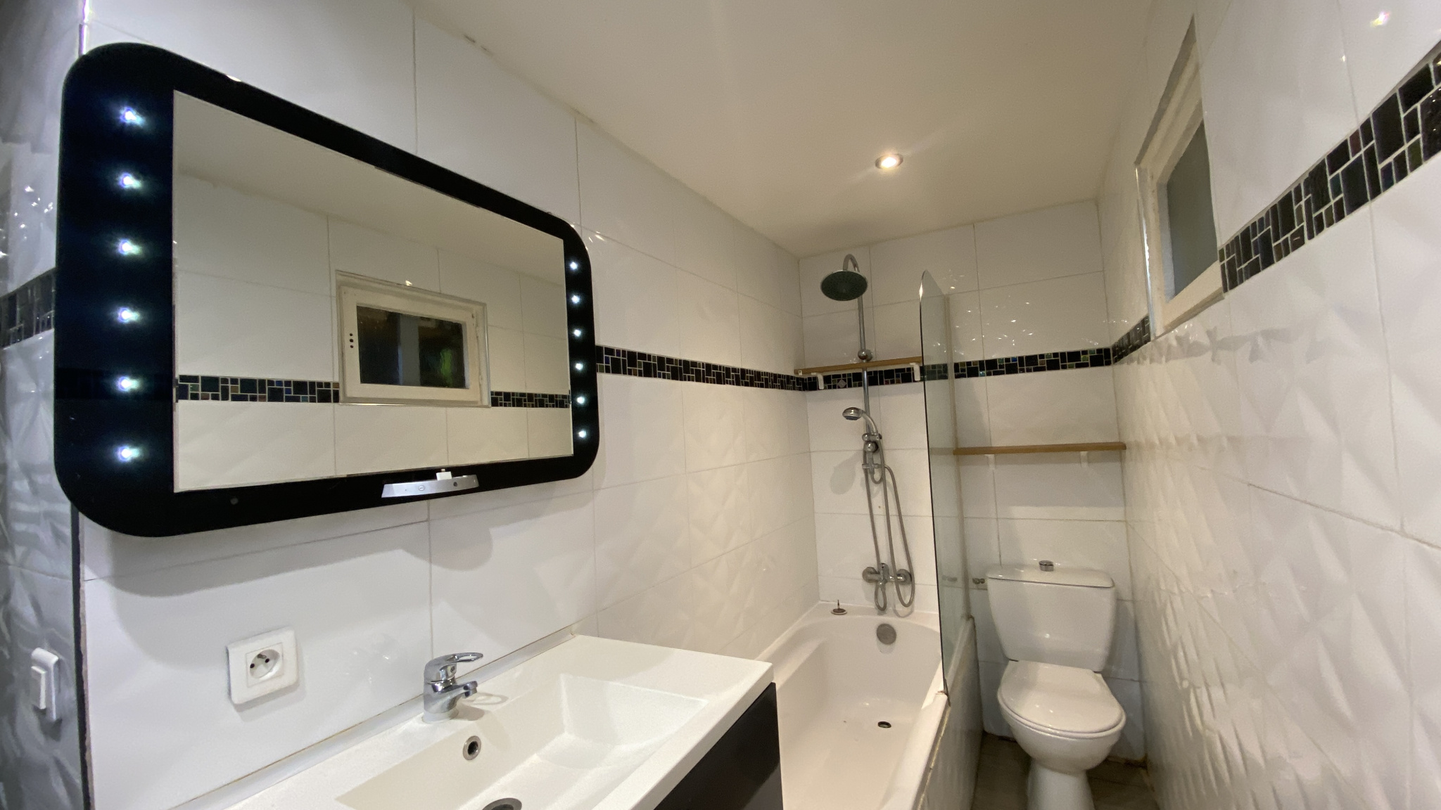 Image_, Maison de village, Saussines, ref :GEST_SAU