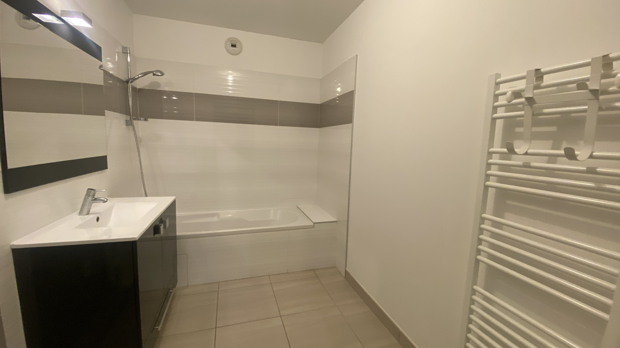 Image_, Appartement, Juvignac, ref :JUVI_T3_E